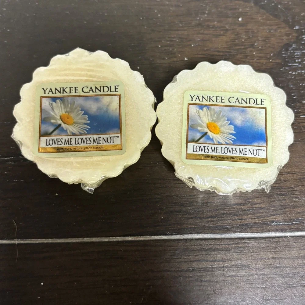 Yankee Candle | Lot of 2 | Loves Me Loves Me Not | Wax Melts Tarts | Retired